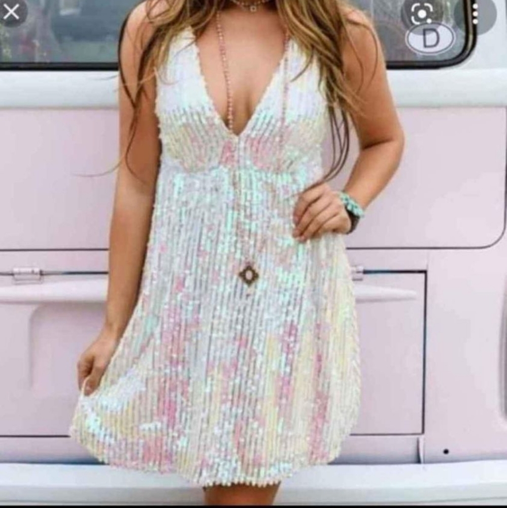 NWT SFC Marilyn Sequin Dress
